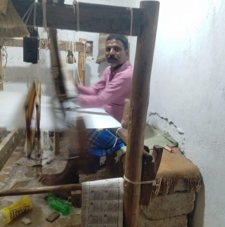 मजदूरी से आत्मनिर्भरता तक: रतन चंदेल की प्रेरक यात्रा