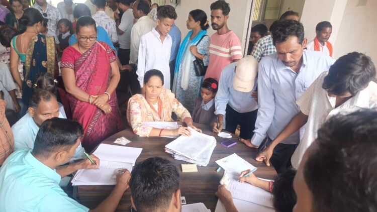 समावेशी शिक्षा के अंतर्गत दिव्यांग बच्चों के लिए जिला स्तरीय मेगा शिविर आयोजित