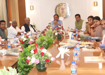 छत्तीसगढ़ सदन में मुख्यमंत्री विष्णुदेव साय की सांसदों संग सौजन्य भेंट — रात्रि भोज में हुई सार्थक चर्चा