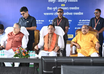 प्रधानमंत्री की विशेष पहल से बस्तर समेत प्रदेश भर में रेल सेवाओं का बढ़ा दायरा : मुख्यमंत्री  साय