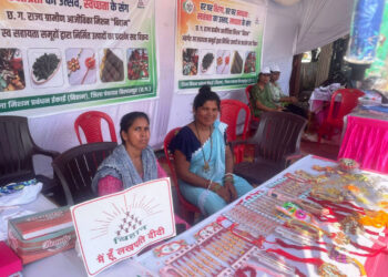 ‘बिहान’ दीदियों ने सजाया तिरंगा पंडाल