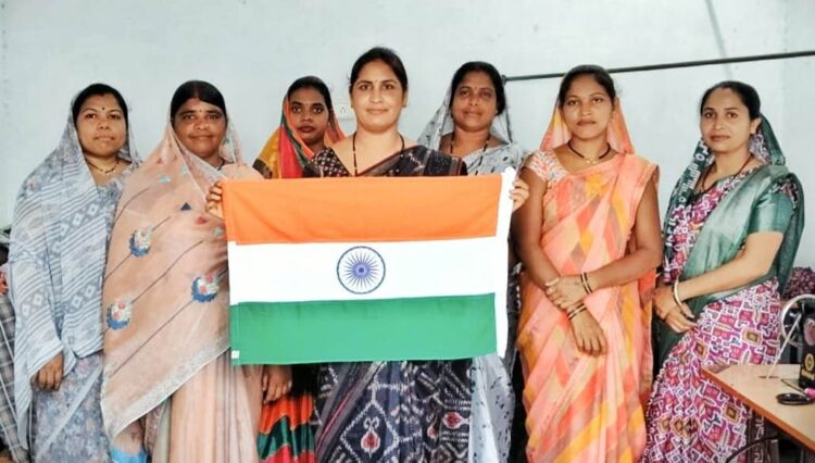 हर घर तिरंगा अभियान से जुड़ी ग्राम बघमरा की महिलाओं की सशक्त पहल