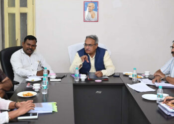 छत्तीसगढ़ खाद्य आयोग के अध्यक्ष संदीप शर्मा की अध्यक्षता में समीक्षा बैठक संपन्न