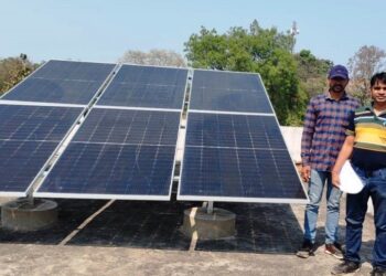 प्रधानमंत्री सूर्य घर मुफ्त बिजली योजना ने बदली ग्रामीण परिवार की किस्मत