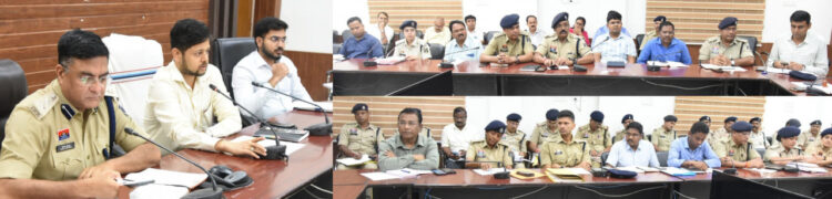 पर्वों का आयोजन परम्परागत सुव्यविस्थत ढंग से हो, सुनिश्चित किया जाए – कलेक्टर