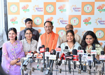 पत्रकार बहनों ने मुख्यमंत्री की कलाई पर बांधी राखी : जनसेवा के मार्ग पर अटूट संकल्प और प्रगति की दी शुभकामनाएं