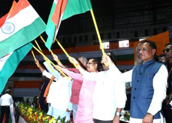 स्वच्छता में छत्तीसगढ़ को राष्ट्रीय स्तर पर प्रतिष्ठित करने में स्वच्छता दीदियों का अमूल्य योगदान : मुख्यमंत्री  विष्णुदेव साय