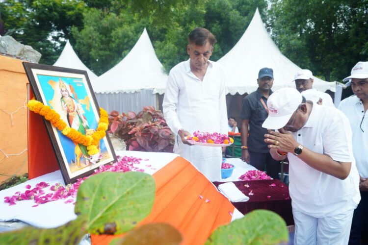 हमारा तिरंगा पूर्वजों के वर्षों के संघर्षों और बलिदान का जीवंत प्रतीक : मुख्यमंत्री  साय