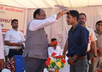 उप मुख्यमंत्री  अरुण साव एस.एन.जी. महाविद्यालय के दीक्षारंभ कार्यक्रम में हुए शामिल