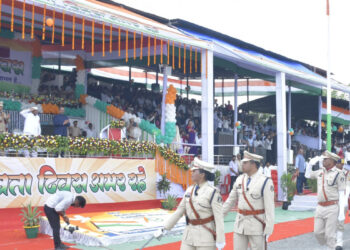 मुंगेली में हर्षाेल्लास के साथ मनाया गया स्वतंत्रता दिवस