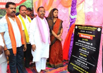 मंत्री रामविचार नेताम ने कुण्डपान में 62 करोड़ रुपये की लागत से बने विद्युत विस्तार का किया शुभारंभ