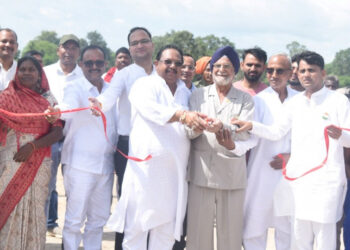 प्लास्टिक कचरे के प्रबंधन में प्रदेश का दूसरा और सरगुजा संभाग का पहला जिला स्तरीय प्लास्टिक प्रोसेसिंग केन्द्र का शुभारंभ