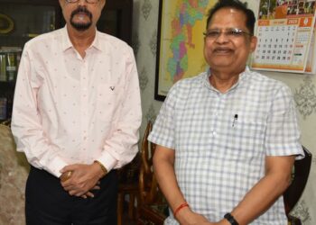 राज्यपाल श्री डेका से विधायक अग्रवाल ने भेंट की