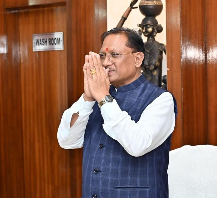 मुख्यमंत्री विष्णु देव साय ने सूरजपुर जिले में 211 करोड़ से अधिक के विकास कार्यों का लोकार्पण-भूमिपूजन