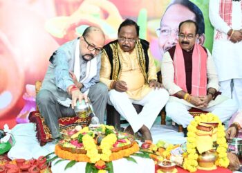 राज्यपाल  डेका पोला पर्व उत्सव में हुए शामिल