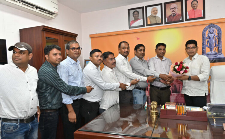 राजस्व प्रकरण निर्धारित समय सीमा में निराकरण करना राजस्व अधिकारी सुनिश्चित करें: राजस्व मंत्री  टंक राम वर्मा