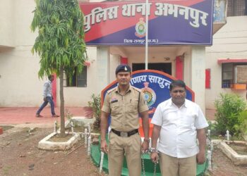 66 लाख की धोखाधड़ी करने वाला जमीन दलाल गिरफ्तार, फर्जी दस्तावेजों के अधार पर बेचा शासकीय जमीन