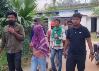 बीजेपी MLA के ड्राइवर पर केस दर्ज, युवती से बीच सड़क छेड़छाड़ और मारपीट का आरोप, विधायक ने कार्यालय से हटाया