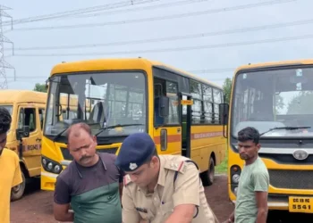 फिटनेस प्रमाण-पत्र नहीं होने पर 10 स्कूल बसों पर 38 हजार रुपए की चालानी कार्रवाई