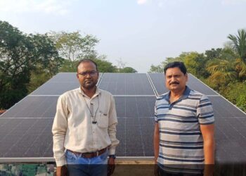 आत्मनिर्भरता और पर्यावरण संरक्षण की दिशा में पेश कर रहे हैं मिशाल