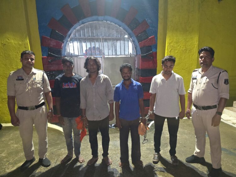 *शांति भंग करने वालों पर जूटमिल की पुलिस सख्ती जारी, चार युवकों पर प्रतिबंधात्मक कार्यवाही करभेजा जेल *