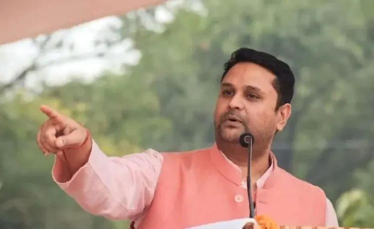 उमेश पटेल के लगातार प्रयासों से खरसिया ओवरब्रिज का रास्ता साफ, वित्त विभाग ने दी हरी झंडी