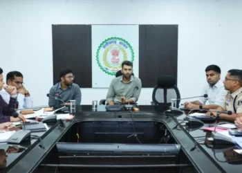 चक्रधर समारोह के सफल आयोजन हेतु सभी अधिकारी अपने दायित्वों का गंभीरतापूर्वक करें निर्वहन-कलेक्टर