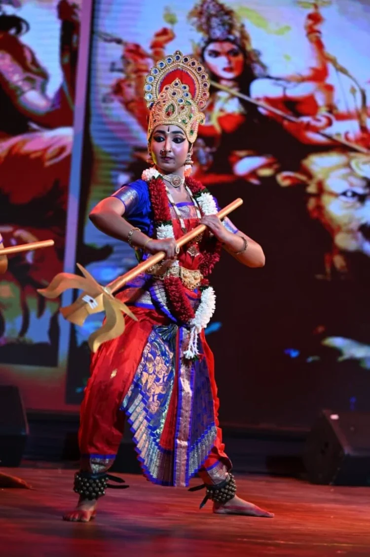 दक्षिण भारत, तमिलनाडु के भरतनाट्यम की मनमोहक प्रस्तुति ने दर्शकों को किया आनंदित