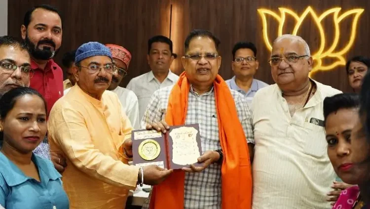 अमर अग्रवाल को मिला “सदस्यता रत्न सम्मान”, 10,294 नए सदस्य जोड़े