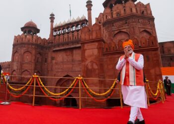 स्वतंत्रता दिवस पर प्रधानमंत्री  नरेंद्र मोदी का बस्तर को सलाम — अब आतंक नहीं, खेलों से पहचान