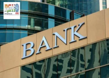 बैंक ने ग्राहकों को दिया झटका, ATM से पैसे निकालना पड़ेगा महंगा, अब 3 ट्रांजेक्‍टशन के बाद देना होगा इतना पैसा