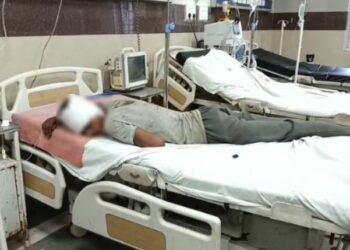 बिलासपुर स्टेशन पर हादसा, ट्रेन में चढ़ते समय युवक फिसला, सिर में गंभीर चोट, अस्पताल में भर्ती