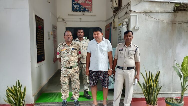 अस्पताल में शराबी शिक्षक का तांडव…डॉक्टर-नर्स पर हमला, हाथ-पैर बांधकर किया गया काबू…