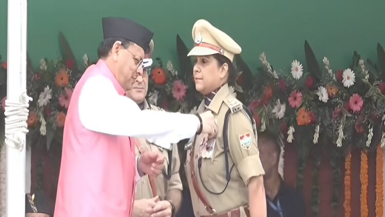 छत्तीसगढ़ की बेटी, उत्तराखण्ड की शेरनी…IPS श्वेता चौबे को मिला मुख्यमंत्री सराहनीय सेवा पदक…