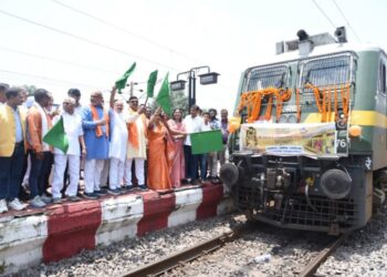 रामलला दर्शन योजना के तहत दुर्ग से 149 श्रद्धालुओं का जत्था अयोध्या के लिए रवाना