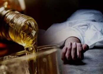 जहरीली शराब से 13 लोगों की मौत, तो किसी ने खोई आंख की रोशनी, मचा हड़कंप