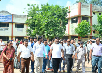 स्कूल शिक्षा मंत्री Cbse ने किया विद्यालयों का निरीक्षण