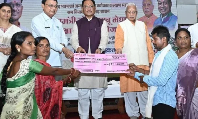 विश्वकर्मा जयंती पर विशेष लेख : छत्तीसगढ़ भवन एवं अन्य सन्निर्माण कर्मकार कल्याण मंडल अंतर्गत अब तक 8.39 लाख निर्माण श्रमिक लाभान्वित