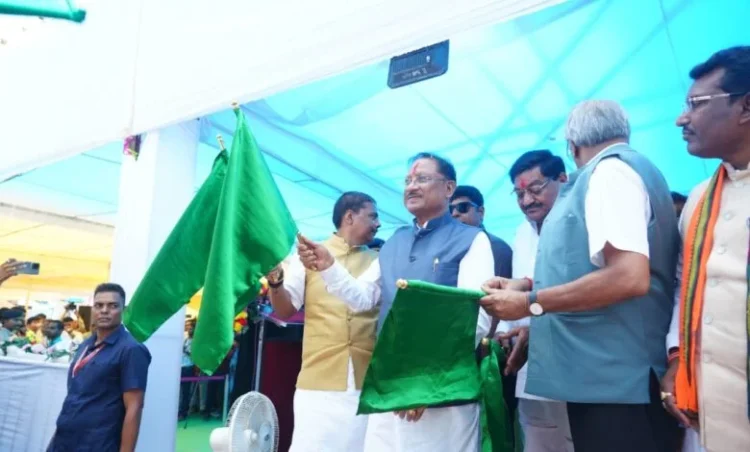 रेलवे इंफ्रास्ट्रक्चर में तेजी से हो रहा निवेश आने वाली पीढ़ियों के लिए नया भविष्य गढ़ेगा : मुख्यमंत्री साय