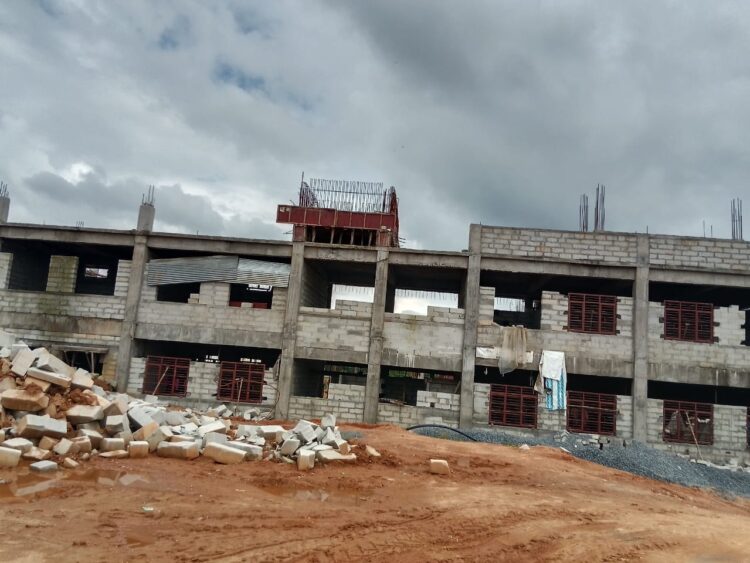 जशपुर-मुख्यमंत्री के निर्देश पर फरसाबहार में 37.80 करोड़ की लागत से बन रहा है सर्वसुविधायुक्त एकलव्य आदर्श आवासीय विद्यालय का नवीन भवन