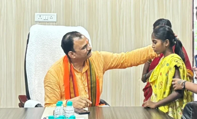 “पापा, मैं ठीक हो जाऊंगी ना?” – दिल की बीमारी से जूझ रही मासूम शांभवी गुरला का सवाल