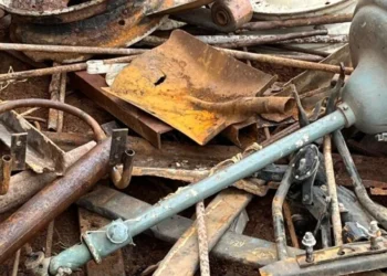 दो ट्रक और दो माजदा से 49 टन कबाड़ जप्त, करीब 14 लाख का माल जब्त करने में पूंजीपथरा पुलिस को मिली सफलता