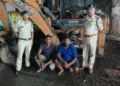 जेसीबी की लूट, घरघोड़ा पुलिस ने 06 घंटे के भीतर दो बदमाशों को दबोचा, 11 लाख की जेसीबी बरामद