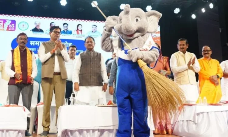 “सुग्घर रायगढ़, आरुग रायगढ़” की पहचान बनेगा “अप्पू राजा”, मुख्यमंत्री ने स्वच्छता शुभंकर को किया लोकार्पित