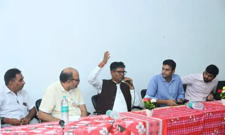 प्रयास आवासीय विद्यालय को मॉडल विद्यालय बनाने के लिए कार्य करें- वित्त मंत्री ओ.पी.चौधरी