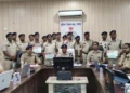 पुलिस अधीक्षक ने की अपराध समीक्षा बैठक, उत्कृष्ट कार्य करने वाले पुलिसकर्मी हुए सम्मानित