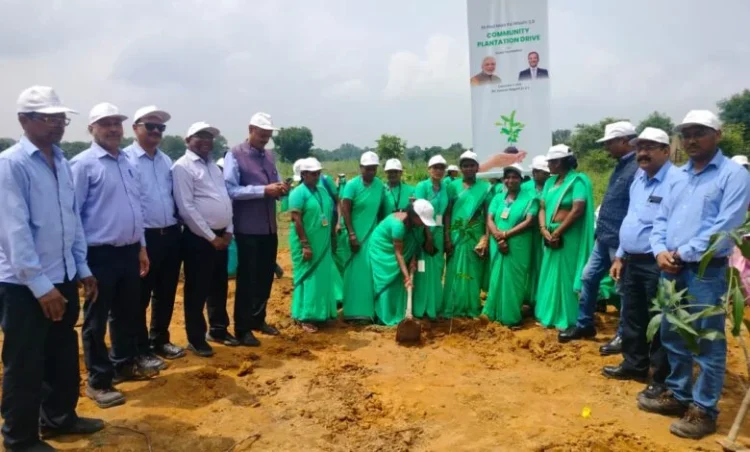 जिंदल फाउण्डेशन, जेपीएल तमनार द्वारा ’एक पेड़ मां के नाम’ अंतर्गत सघन वृक्षारोपण