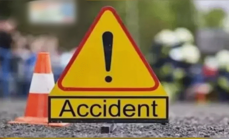 पत्थलगांव में बड़ा हादसा; गणेश विसर्जन के जुलूस में दौड़ी मौत वाली कार, तीन की गई जान… 22 से ज्यादा घायल