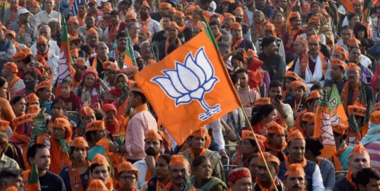 भाजपा को बड़ा झटका, एक साथ 40 से अधिक बड़े नेताओं ने दिया इस्तीफा…पार्टी पर लगाए ये गंभीर आरोप..!