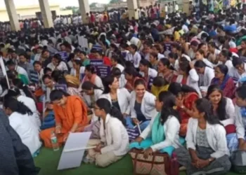 सरकार का कड़ा फरमान, काम पर नहीं लौटे कर्मियों को निकालने के दिए निर्देश, 800+ NHM कर्मी बर्खास्त !